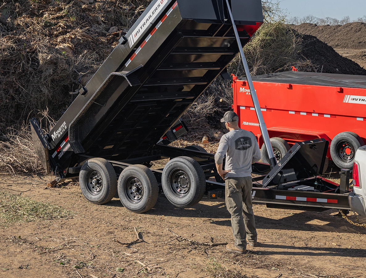Dump trailer.
